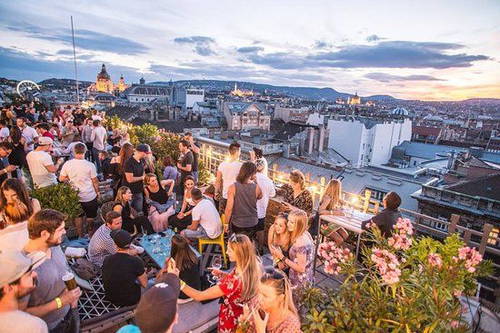 Entrée Rooftop + bière