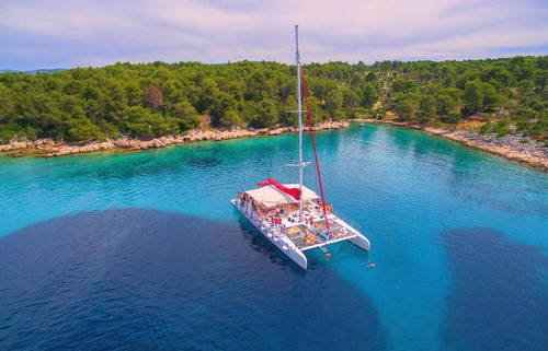 Croisière Catamaran à Hvar + Open Bar