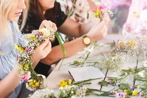 Atelier couronne de fleurs